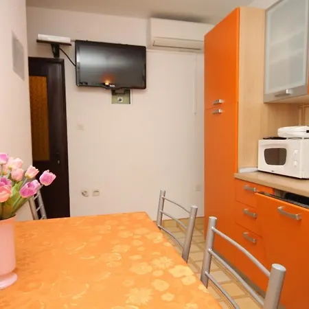 Novigrad 7108b *