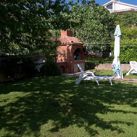Novigrad 7108b * Novigrad Istria